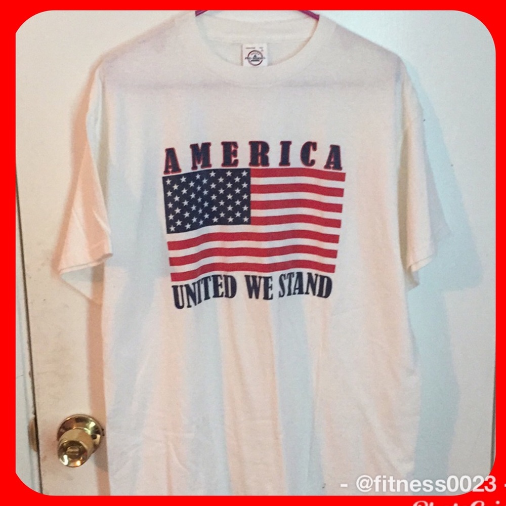 Men’s America united we stand tee size L